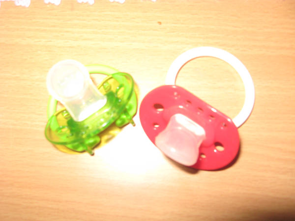Pacifier Base Deviantart Pacifier by Pyrtastiskt on DeviantArt