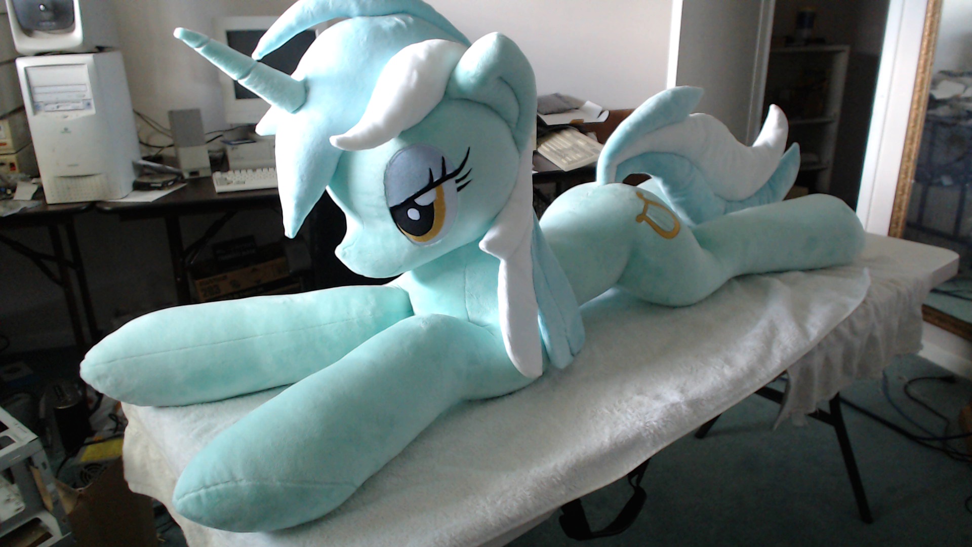 Lyra Heartstrings Life Size Plushie (a better pic)