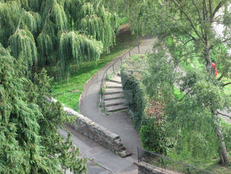 Steps to Stowe Pool