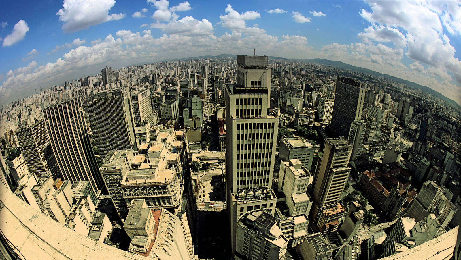 Fisheye Sao Paulo by kasxp