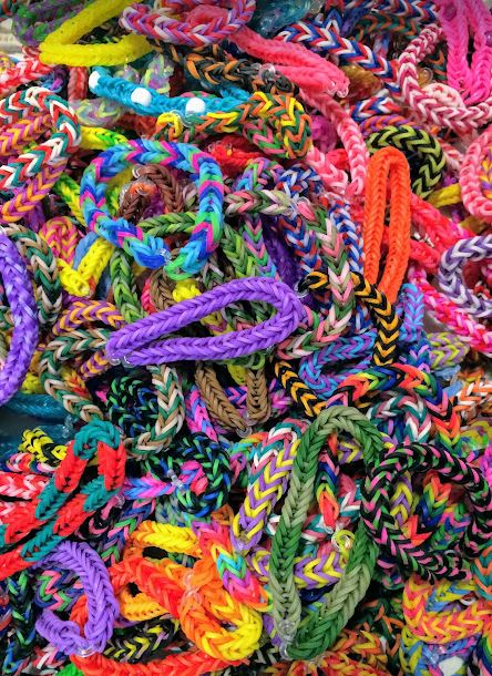 Rainbow Loom Rubber Bands Fishtail Bracelets by HomeschoolLadybug on  DeviantArt
