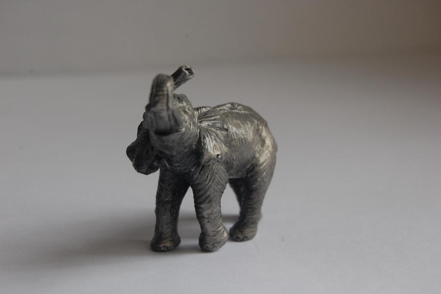 Stock 405 - Elephant Statuette