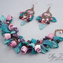Bracelet and earrings with roses