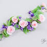 Bracelet with pink roses and lilacs