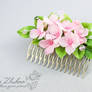Comb hair with flowers of hydrangeas
