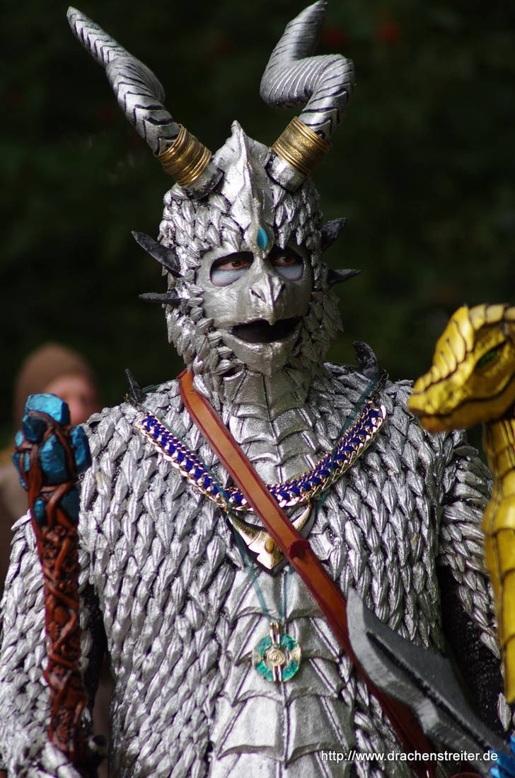Silver Drak'Ar by SchmiedeTraum Silver Drak'Ar by SchmiedeTraum
