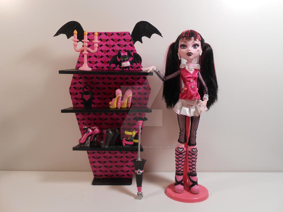 Boneca Monster High com Acessórios - Draculaura e Count Fabulous