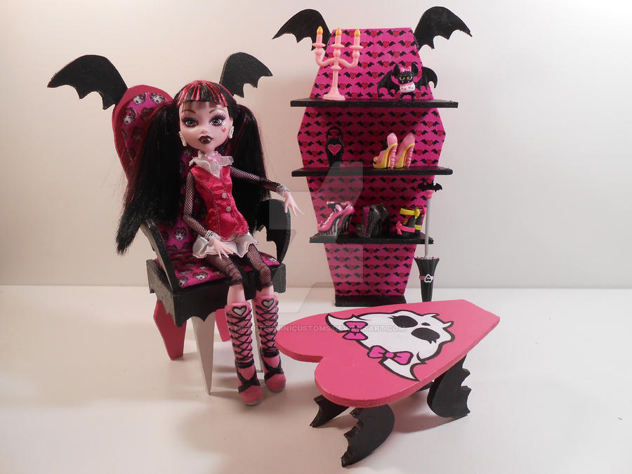 Monster High Furniture - Draculaura Furniture by monsterminicustoms on ...