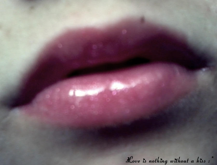'Lips' by Bbuurruuzzaa on DeviantArt