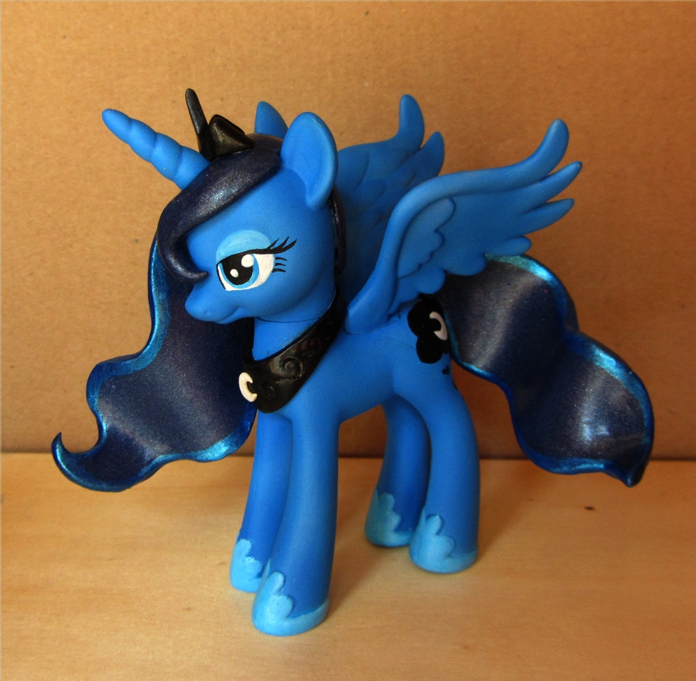 Princess Luna Custom