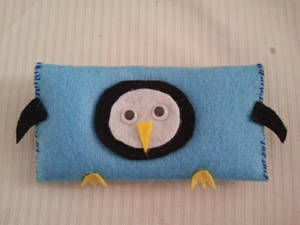 Penguin Cell phone pouch