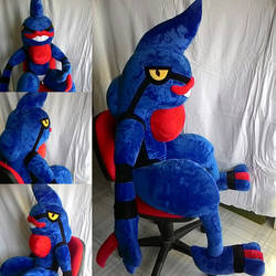 Toxicroak-Pokemon plush-life size. by Masha05