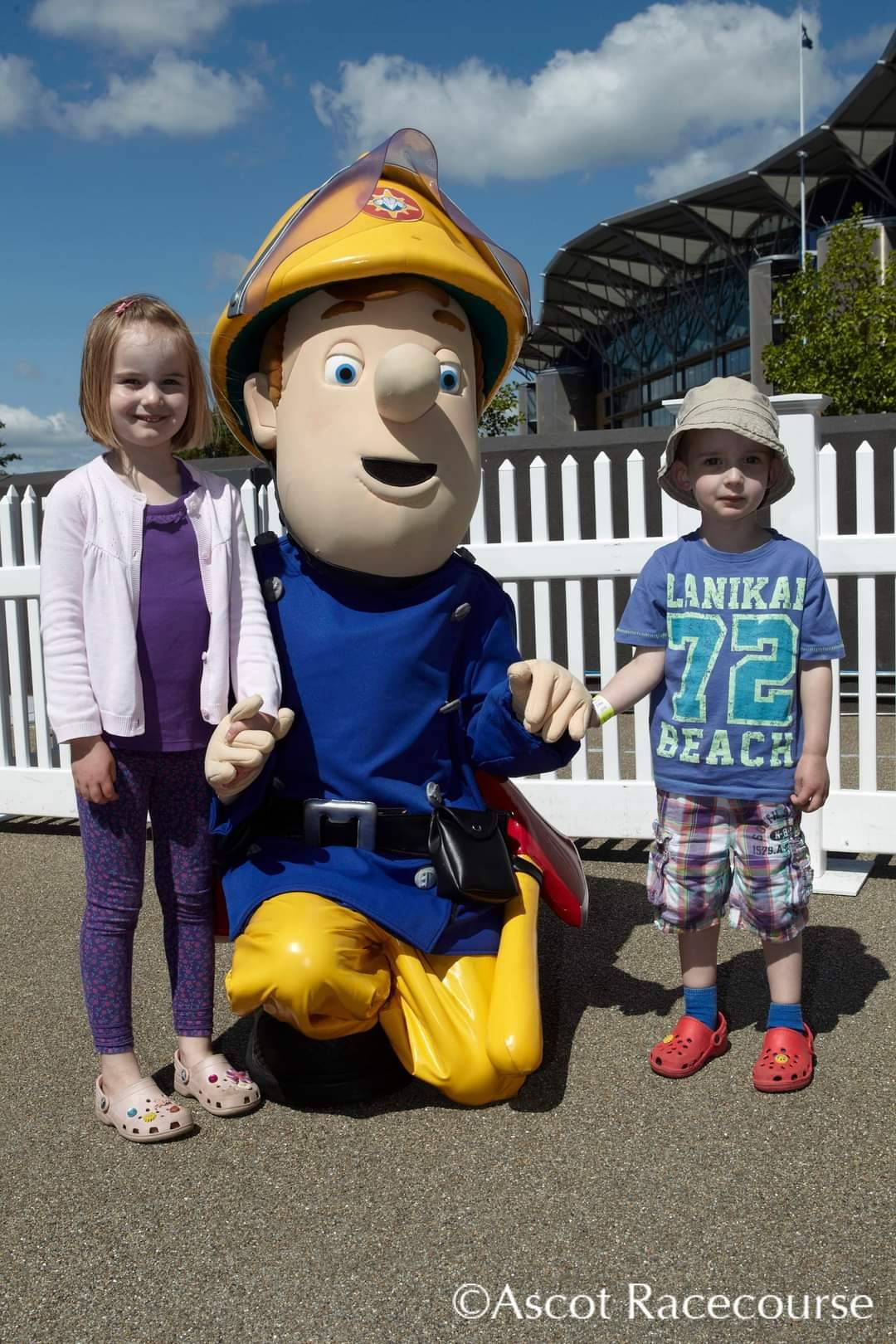 Boys meet fireman sam by firemansam22 on DeviantArt