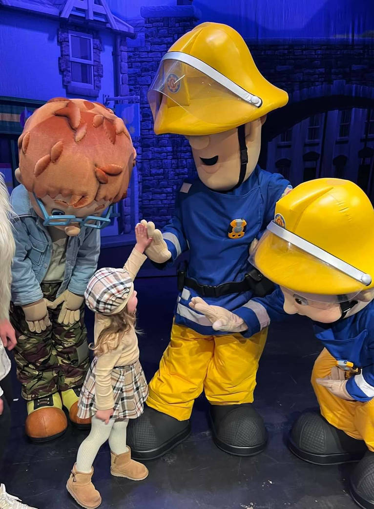 Say hi sam and Penny by firemansam22 on DeviantArt