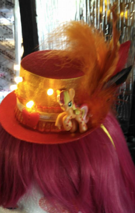 Apple Jack Light Up Mini Hat