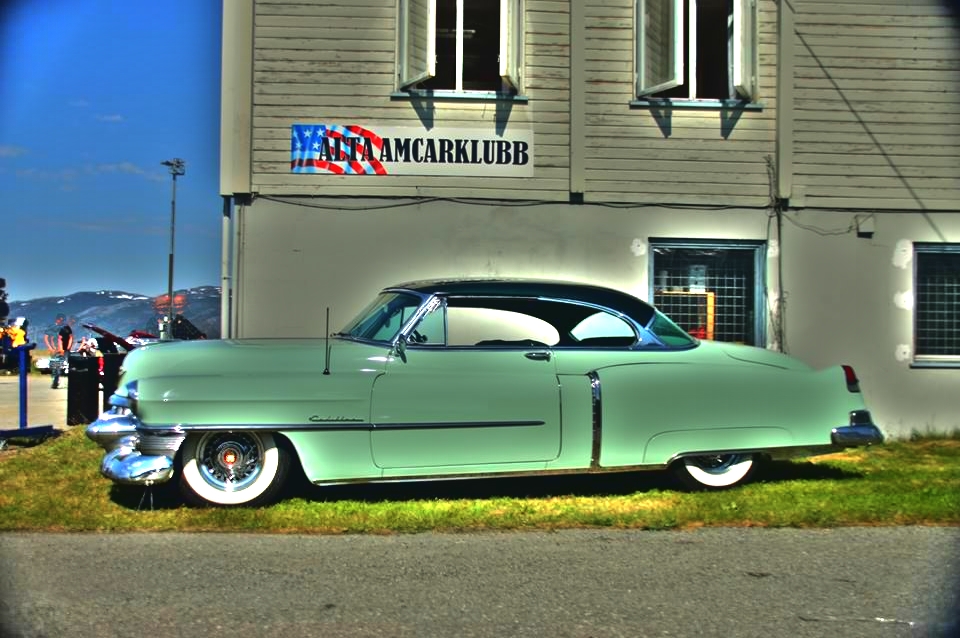 Green Car - HDR by AthenaIce