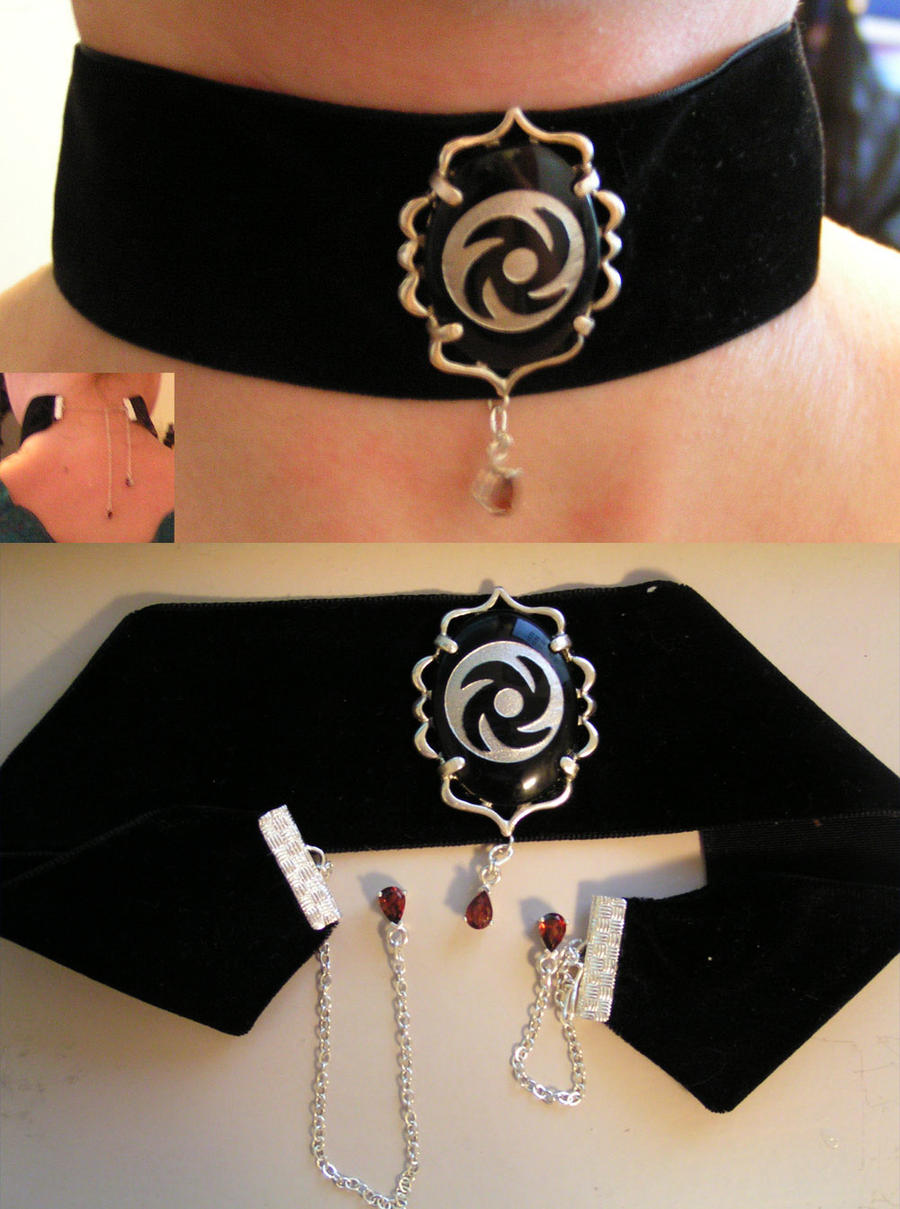 Gothic Velvet Choker