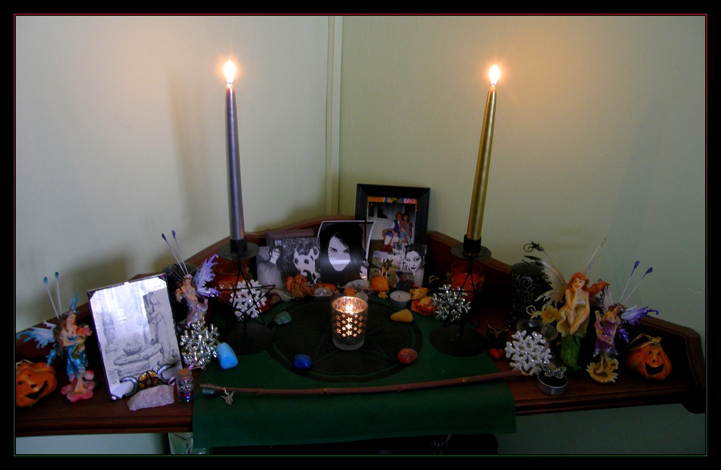 Yule 2011 - Second Altar