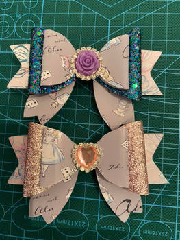 alice in wonderland hairbow