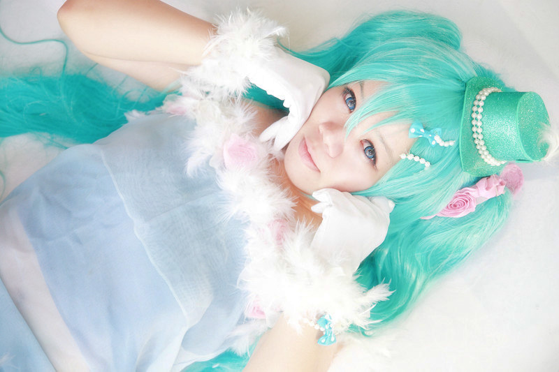 Vocaloid Cinnamon Roll - Miku