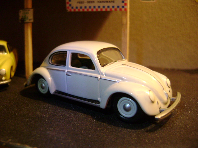 Johnny Lightning 1950 VW Beetle