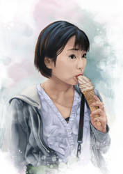 Shida Mizuki with Ice Cream
