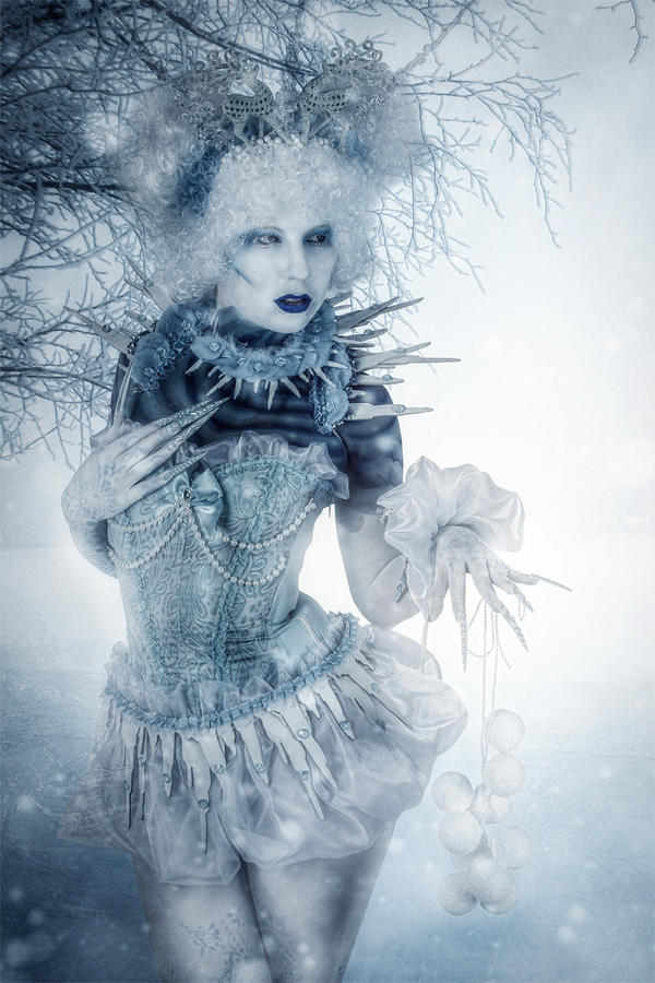 Snow Queen by Art-Kombinat