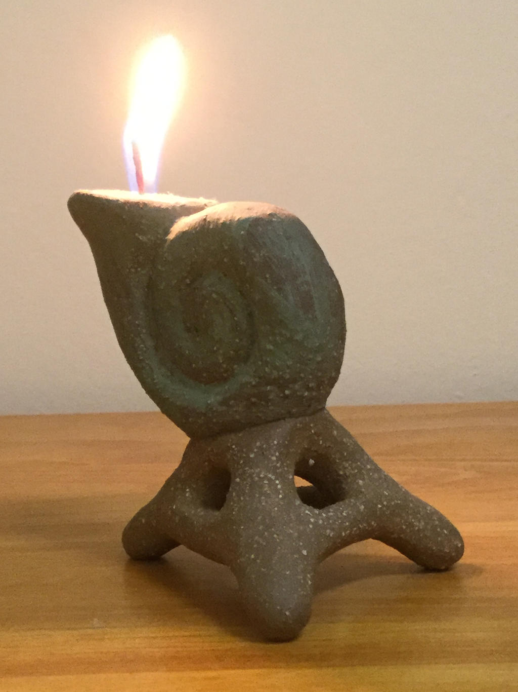 Gastropod Brazier Angled Back View by BassoeG