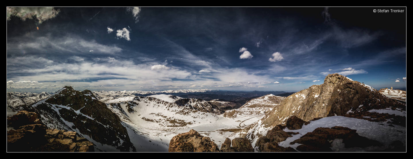 Looking around Mt Evans