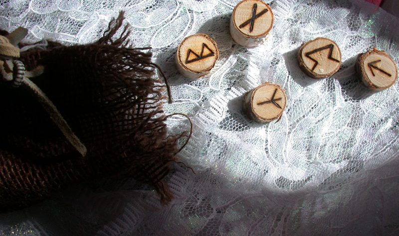 Birch Rune Birch Elder Futhark Runes, Pyrography by ArtLoDesigns on DeviantArt