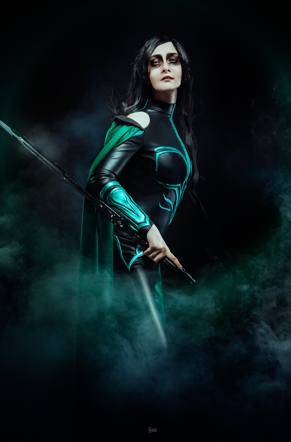 Hela cosplay by Shiera13 on DeviantArt