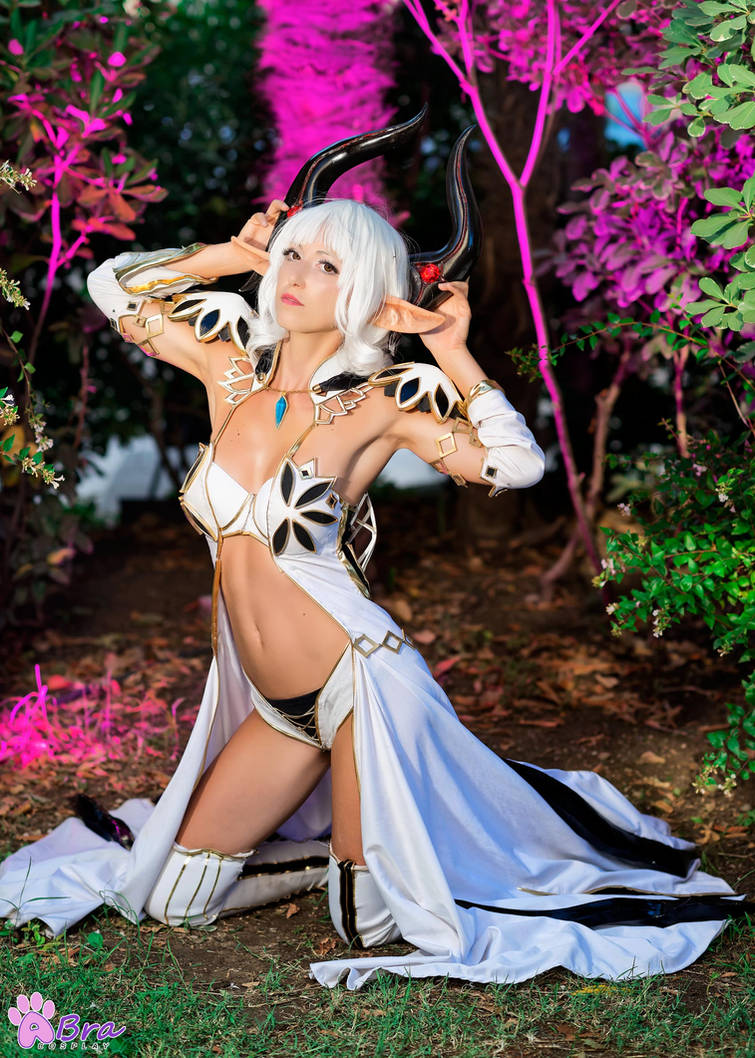 Castanic Priest Cosplay - Tera online by Adelbra on DeviantArt.