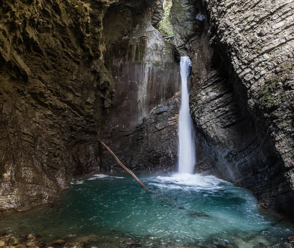 Waterfall Veliki Kozjak by luka567