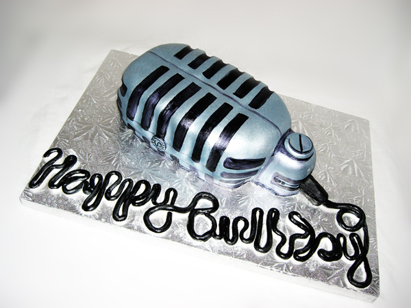 Retro Microphone Cake