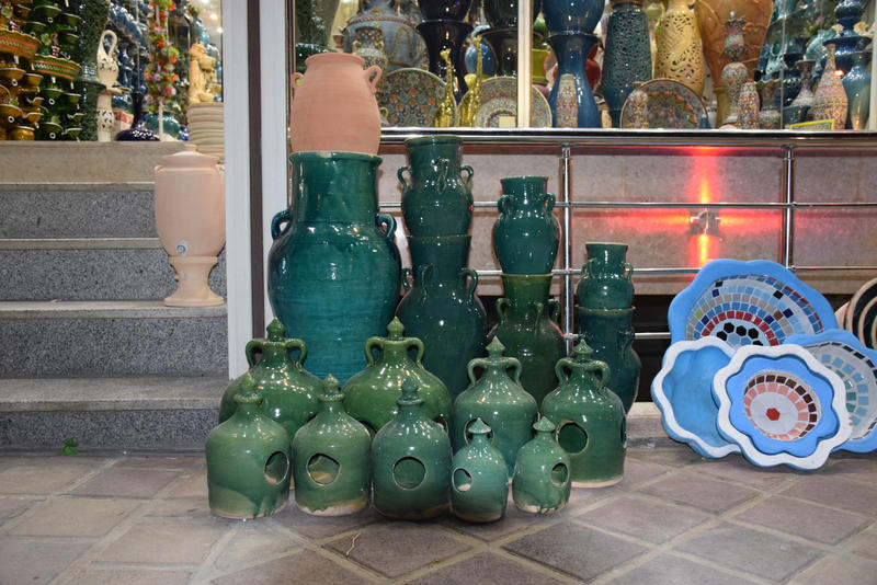Pottery-jars-Kink-Pool-by marjan khoshro