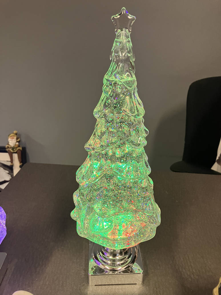 Shiny tree light by SnowPetalMagus on DeviantArt