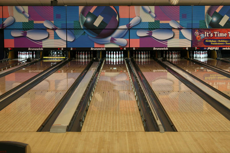 Bowling Lanes 3491