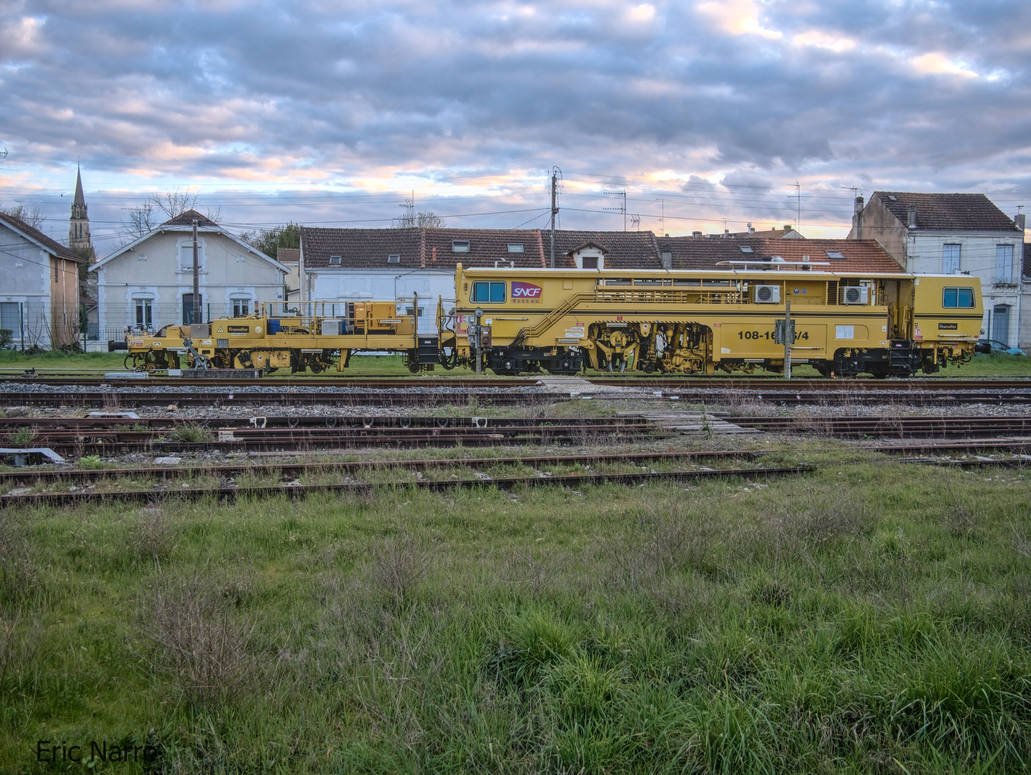 Mega Train by ericnarro on DeviantArt