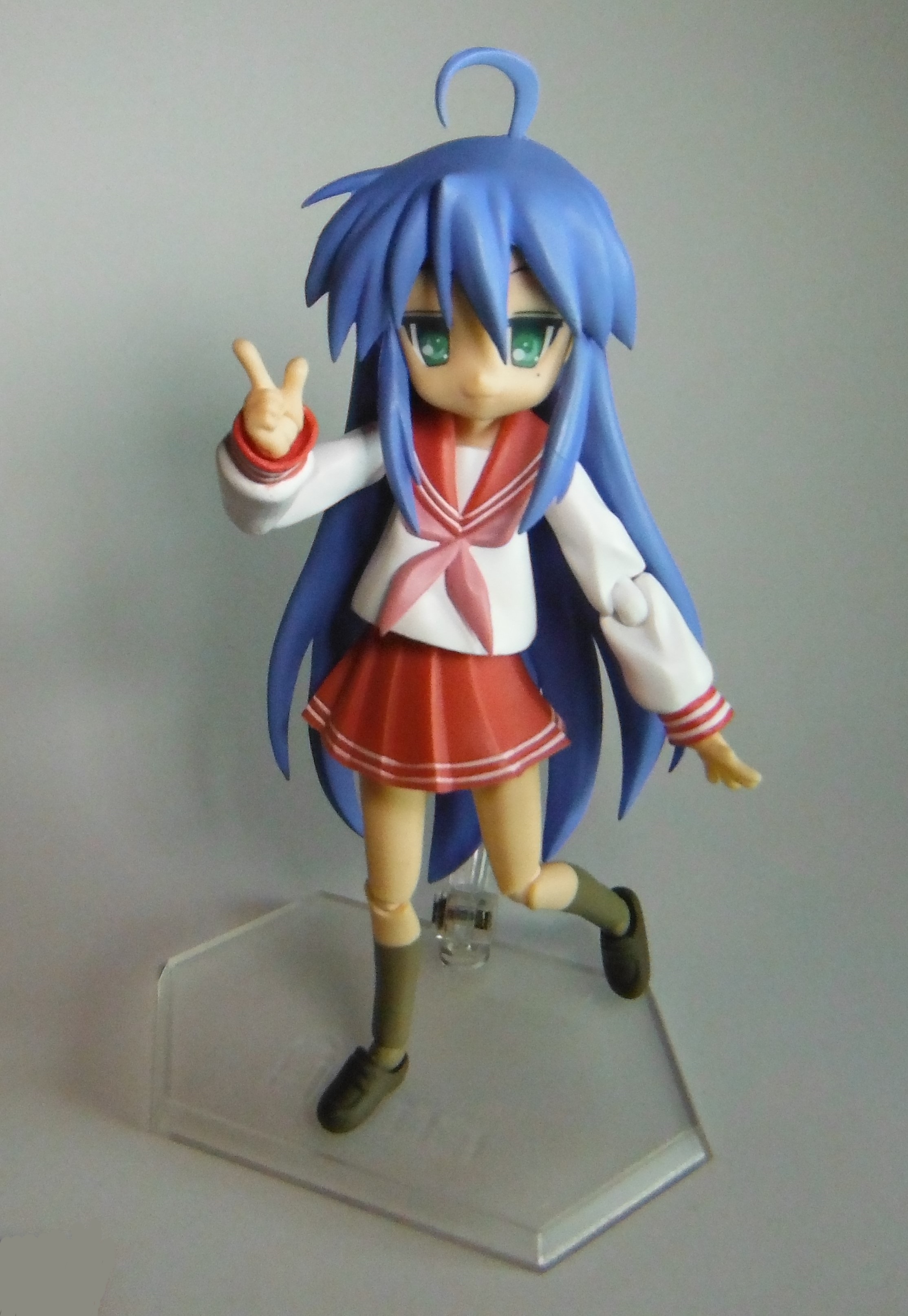 Konata Simple Pose By ScaryReptile On DeviantArt konata-simple-pose-by-scaryreptile-on-deviantart