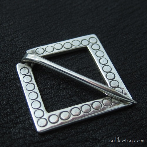 Silver medieval square pin