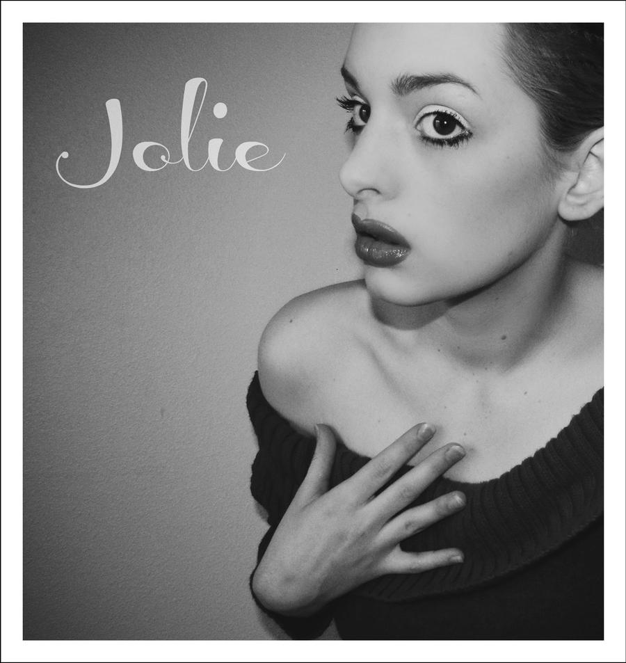 Jolie