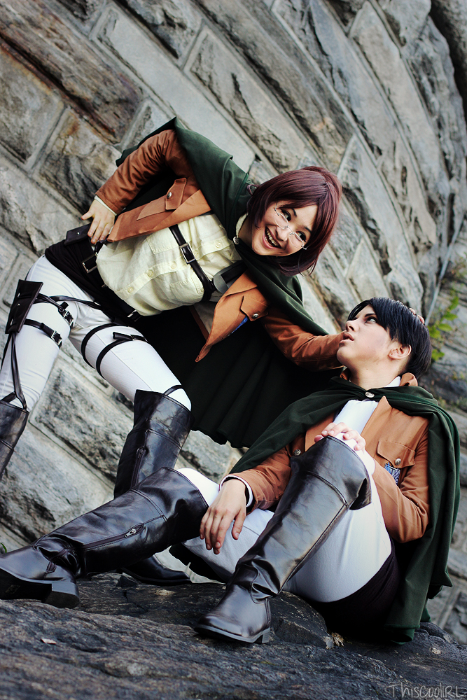 Hanji and Levi - Attack on Titan