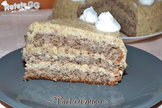 Walnut cake