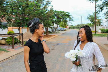 Girls And Flowers 2