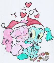 Marshmallow and Pinkie at Christmas by susanmaravilla