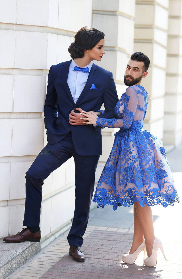 В каком платье выходить замуж. Мужчина в платье. Парень в голубом платье. Платье для брака во второй раз. Образ замуж в Цветном платье.