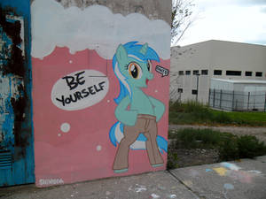 Be Yourself - Lyra Graffiti