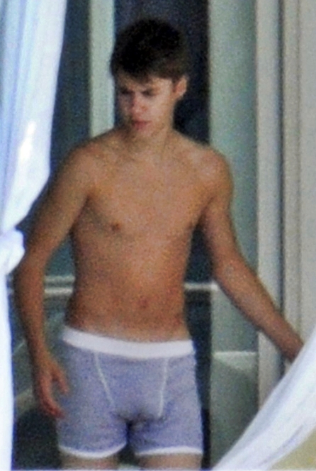 Justin Bieber Bulge In Underwear