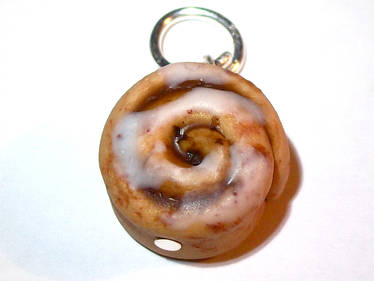 Cinnamon Roll Charm