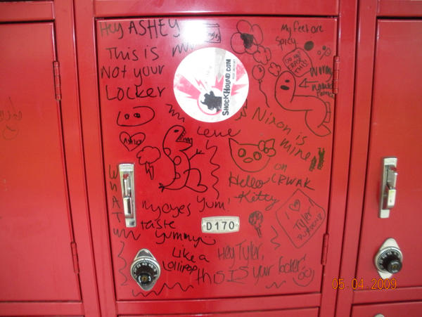 locker graffiti by lofifan on DeviantArt